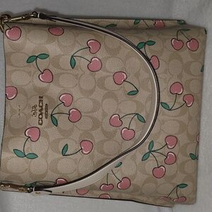 Coach Mollie Bucket Bag Purse in Pink Cherry Print 🌸
